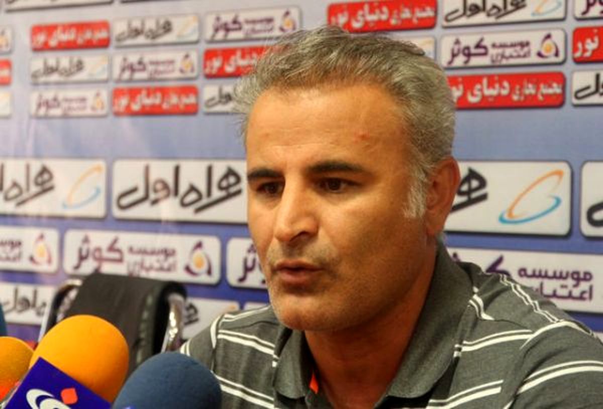 خرمگاه: امیدوارم بدشانسیهای استقلال تمام شود/ منصوریان دروغ نمیگوید