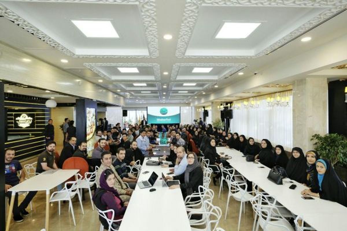 رونمایی تیم خبر فوری از 50 اپلیکیشن و 4زبانه شدن سایت خبری