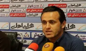 کریمی: اوضاع مربیان جوان حاضر در لیگ برتر اصلاً خوب نیست/ منصوریان تازه اول راه است