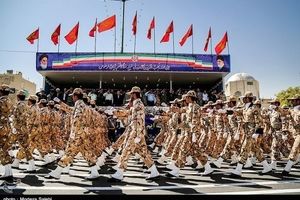 رژه نیروهای مسلح در تهران و سراسر کشور آغاز شد