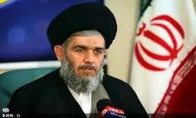 سید حسین مومنی: باید نسبت به حرکت سیدالشهدا(ع) معرفت پیدا کرد