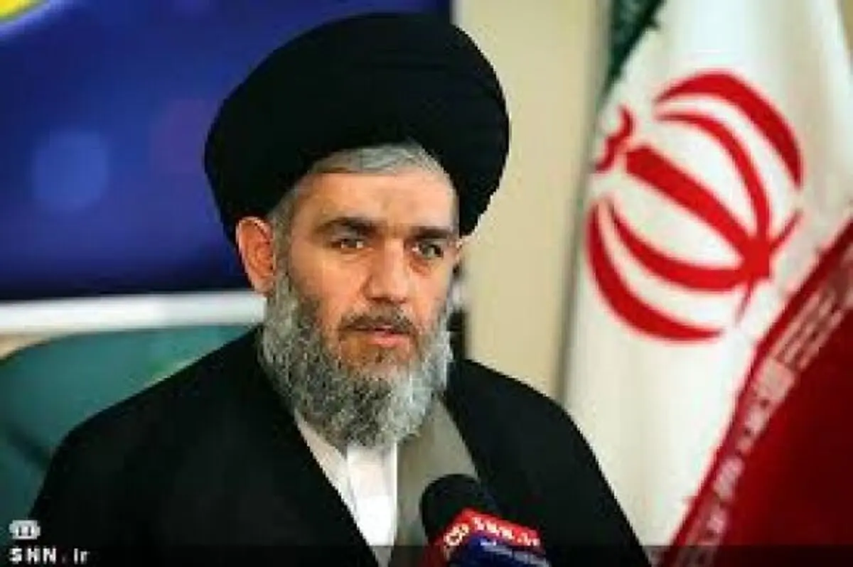 سید حسین مومنی: باید نسبت به حرکت سیدالشهدا(ع) معرفت پیدا کرد