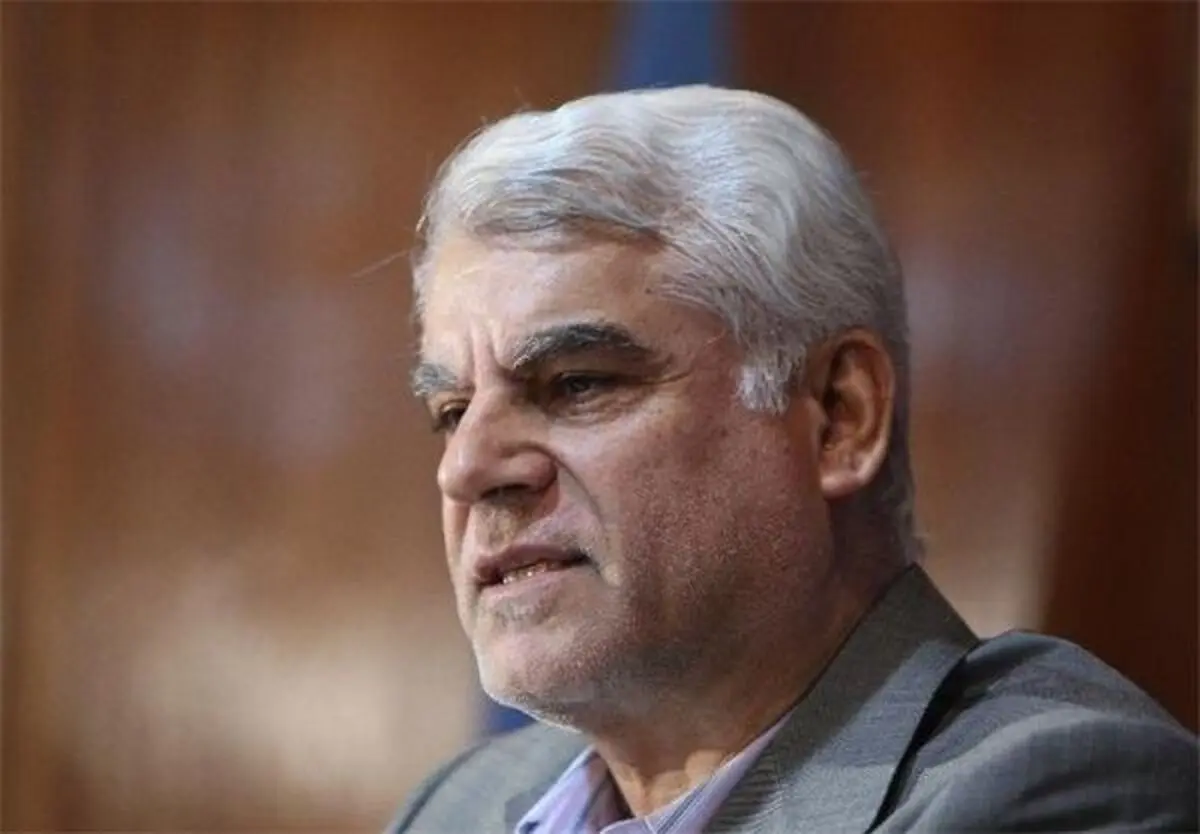 بهمنی: با قایق موتوری دلار می اوردم
