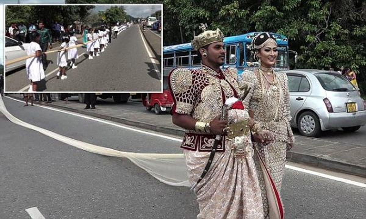 250 ساقدوش برای گرفتن دنباله بلند عروس سریلانکایی