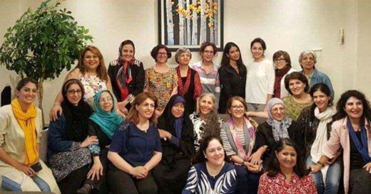 حاشیههای فائزه / دیدار دوباره فائزه هاشمی با همبندیانش از فرقه بهاییت +عکس