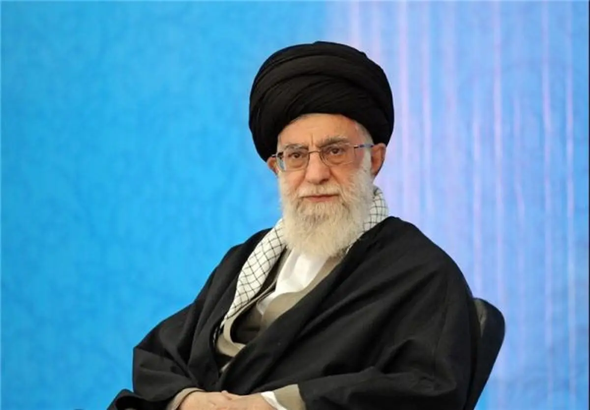 گلچینی از مداحی‌های قدیمی در حضور رهبرانقلاب
