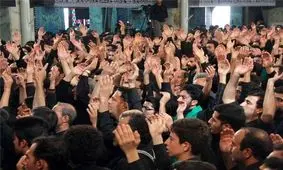 اصل مداحی، یک امر سیاسی است/ سوء استفاده برخی تندروهای سیاسی از فرصت شب های محرم