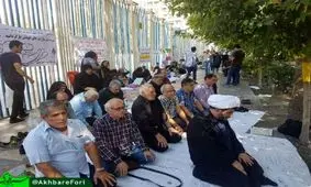 پای درددل سپرده‌گذاران متحصن کاسپین/ 10روز است تحصن کرده‌ایم؛ به جای اینکه سراغمان بیایند، متفرقمان می‌کنند