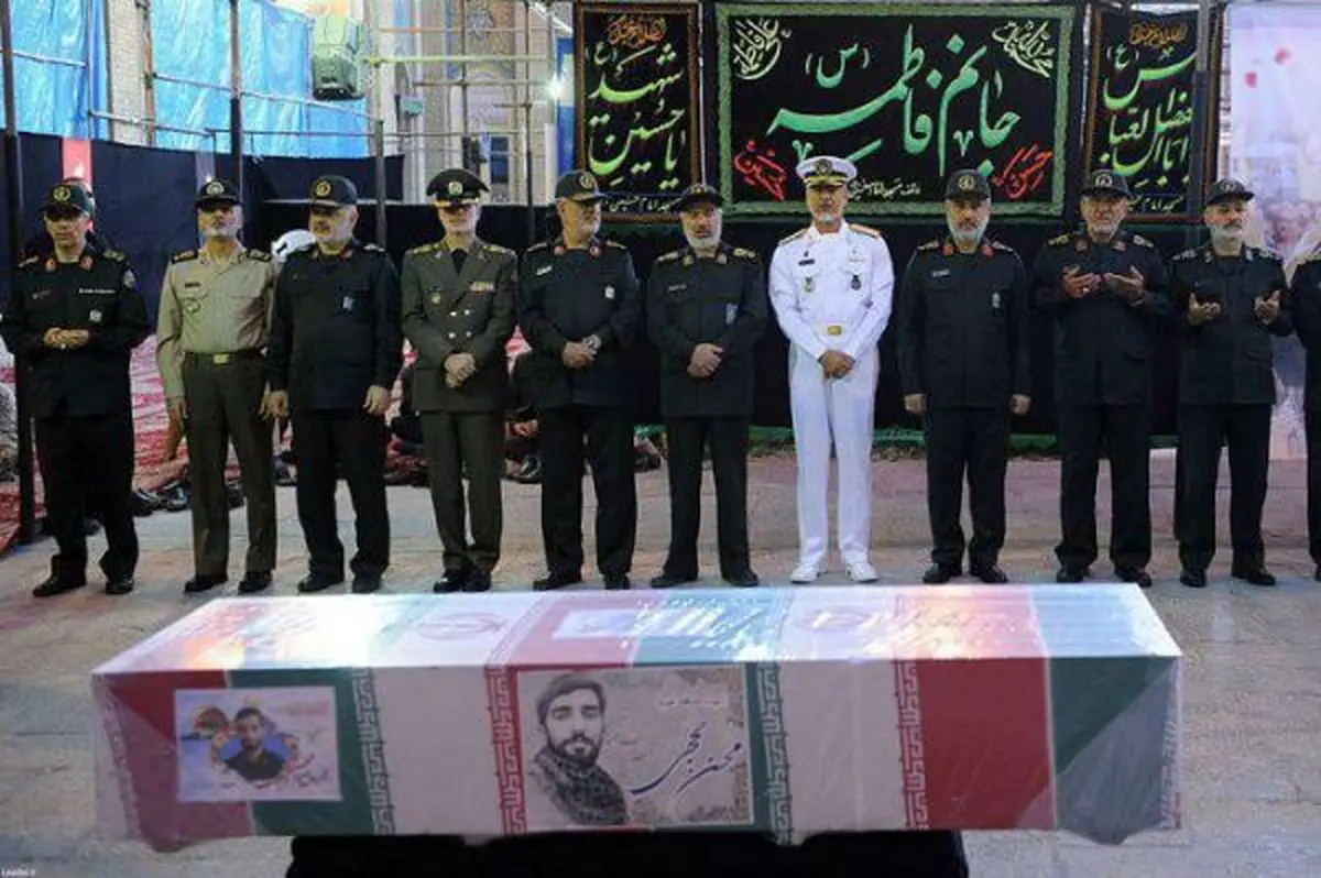 تصاویر / مراسم تشییع پیکر مطهر شهید حججی با حضور شخصیت های سیاسی و لشگری