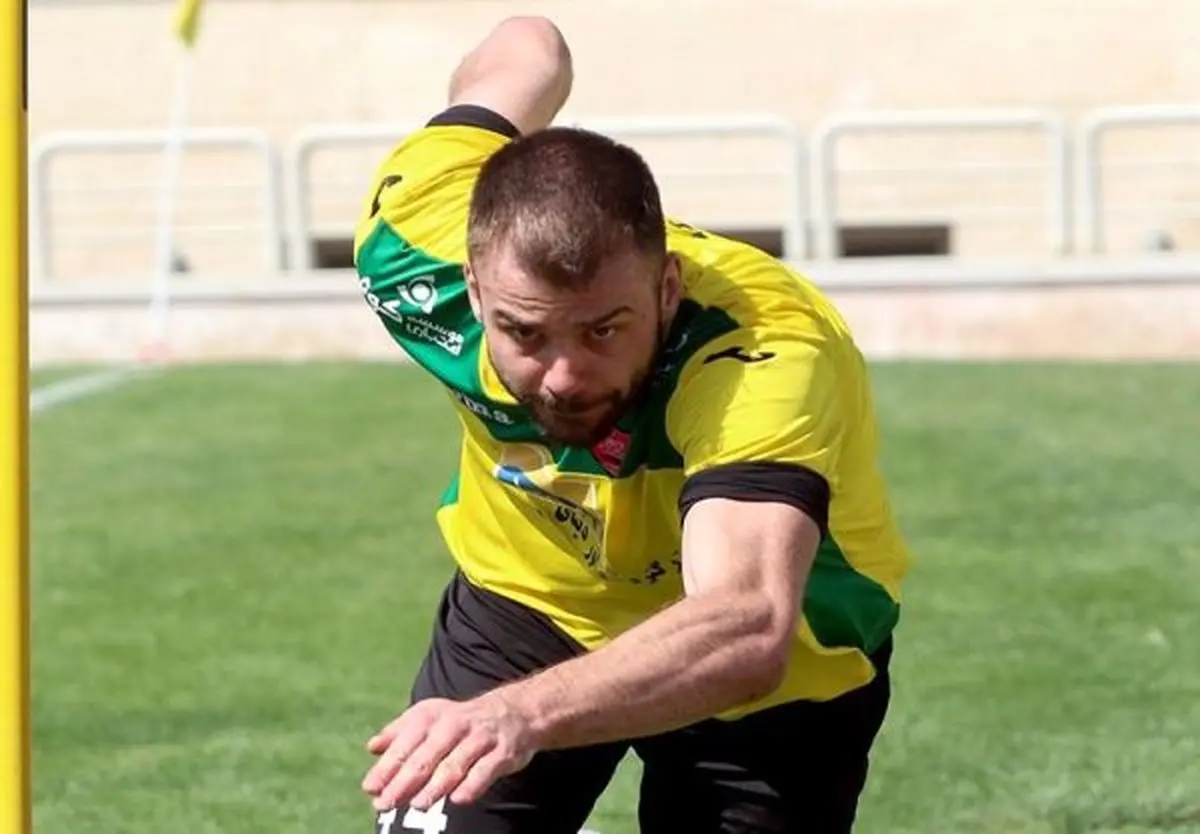 دروازه‌بان پرسپولیس تهدید به رفتن کرد