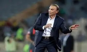 درخشان: علی کریمی می‌تواند دستیارم باشد/ قرارداد داشتم و با درخواست مالک باشگاه نفت بازگشتم