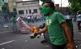 داغ فتنه بر جبین عاشورا / چگونه عاشورای 88 پرونده فتنه گران را بست؟