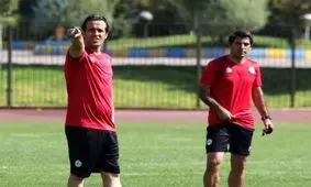 بازیکنان نفت در حمایت از علی کریمی، از جهانیان شکایت کردند+عکس