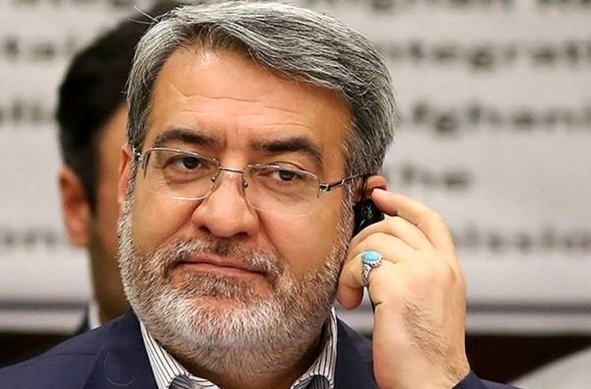 رحمانی فضلی اولین کارت زرد را از نمایندگان گرفت