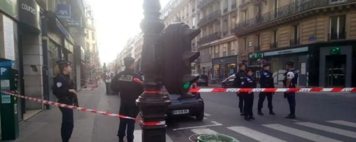 انفجار يك موتورسيكلت مقابل ساختمان وابسته نظامي اردن در پاريس