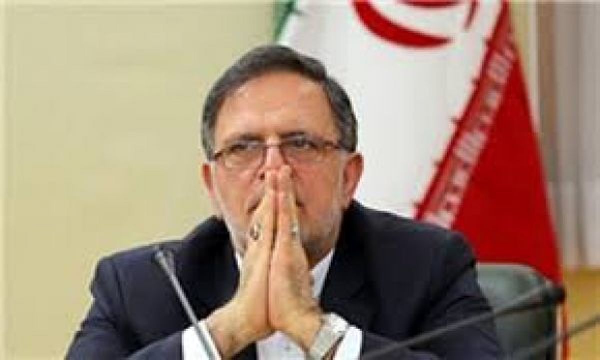 چرا نرخ ارز افزایش پیدا کرده است؟/سیف: بانک مرکزی باز هم میتواند بازار را کنترل کند