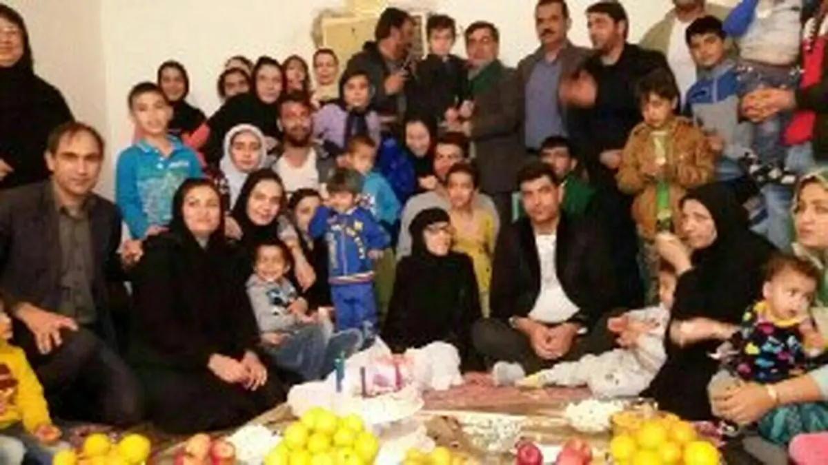 جشن تولد مادر بزرگ 115ساله در شب ولادت پیامبر (ص)