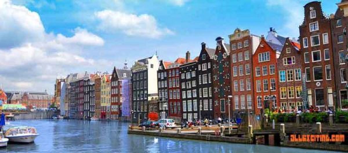 آمستردام از ترافیک سنگین قایق رنج می‌برد + عکس