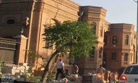 اعتراض میراث فرهنگی تهران به دیوارکشی ساختمان مشروطه