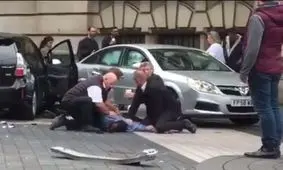 حمله یک خودرو به عابران پیاده در لندن