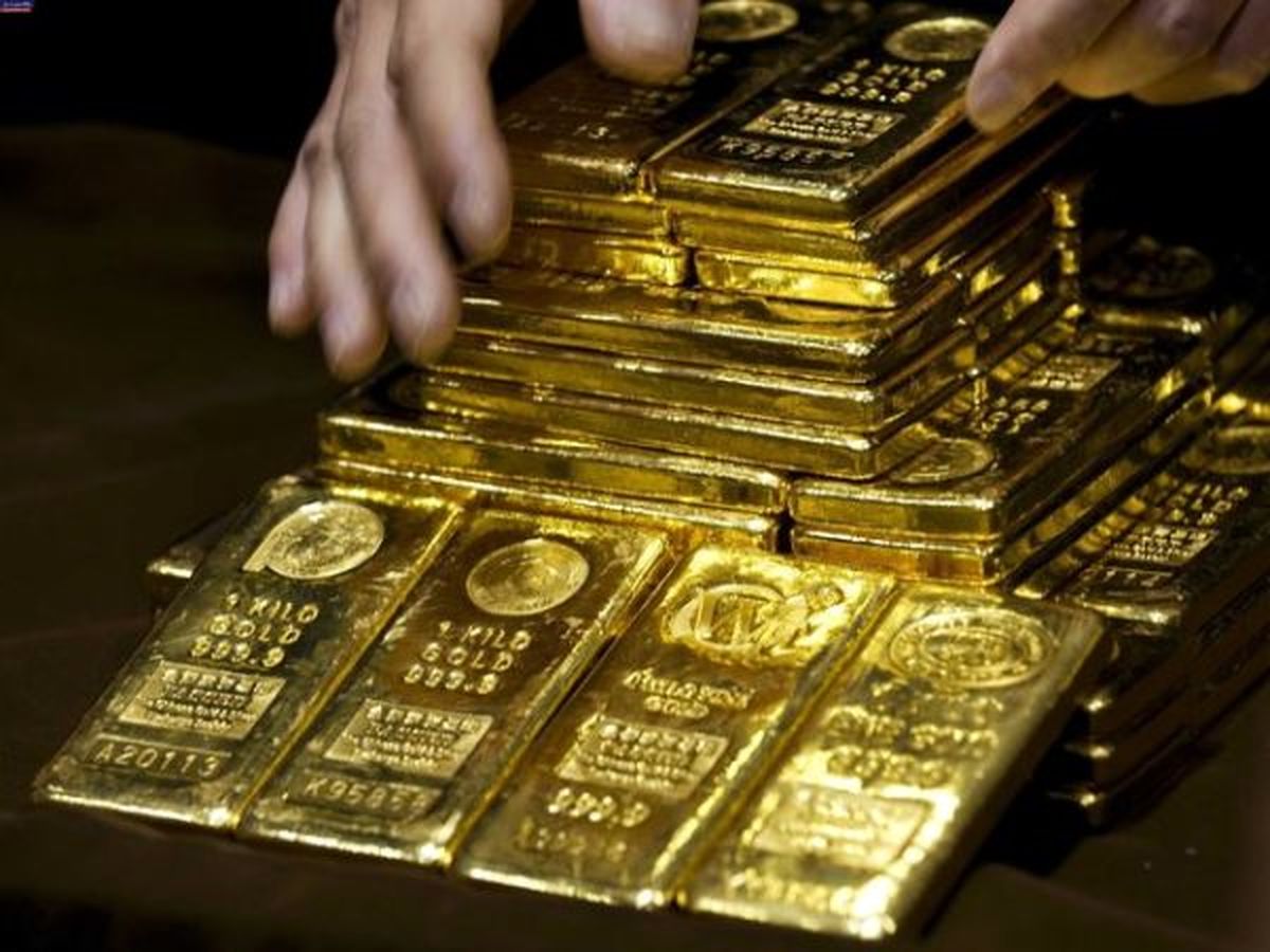 نوسان طلای جهانی در مرز ۱۳۰۰ دلار