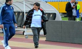 آرژانتینی‌ها علاوه بر مسی دست به دامن جادوگر شدند