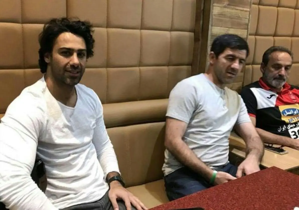 دیدار فرهاد مجیدی و پرسپولیسی‌ها در فرودگاه+عکس