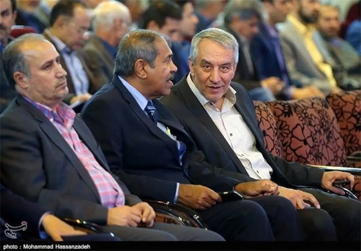 «برادر همسر» رئیس سابق از فدراسیون فوتبال رفتنی شد/ سرنوشت کفاشیان چه می‌شود؟