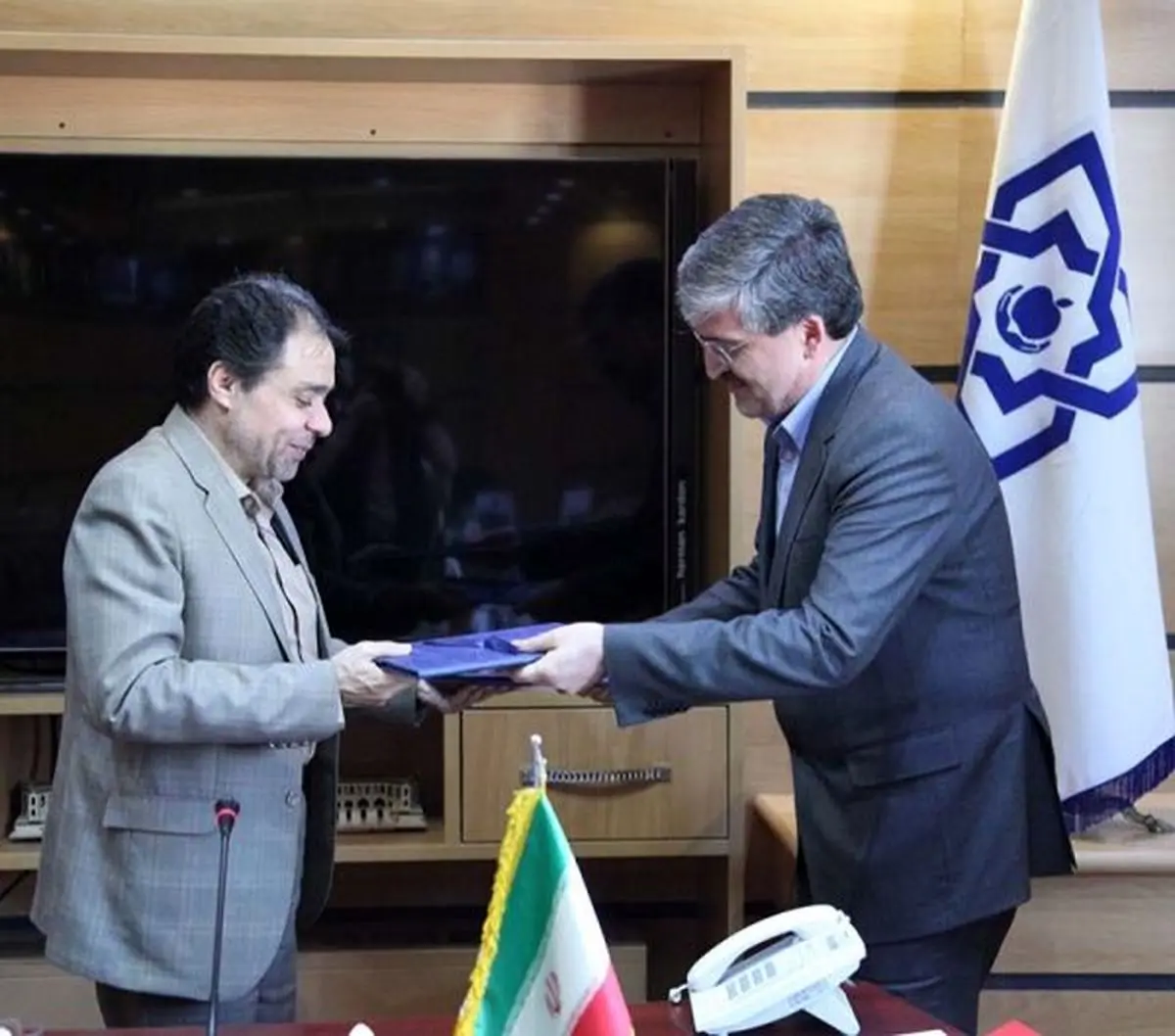 تمدید تفاهم نامه همکاری بانک رفاه و سازمان بیمه سلامت ایران