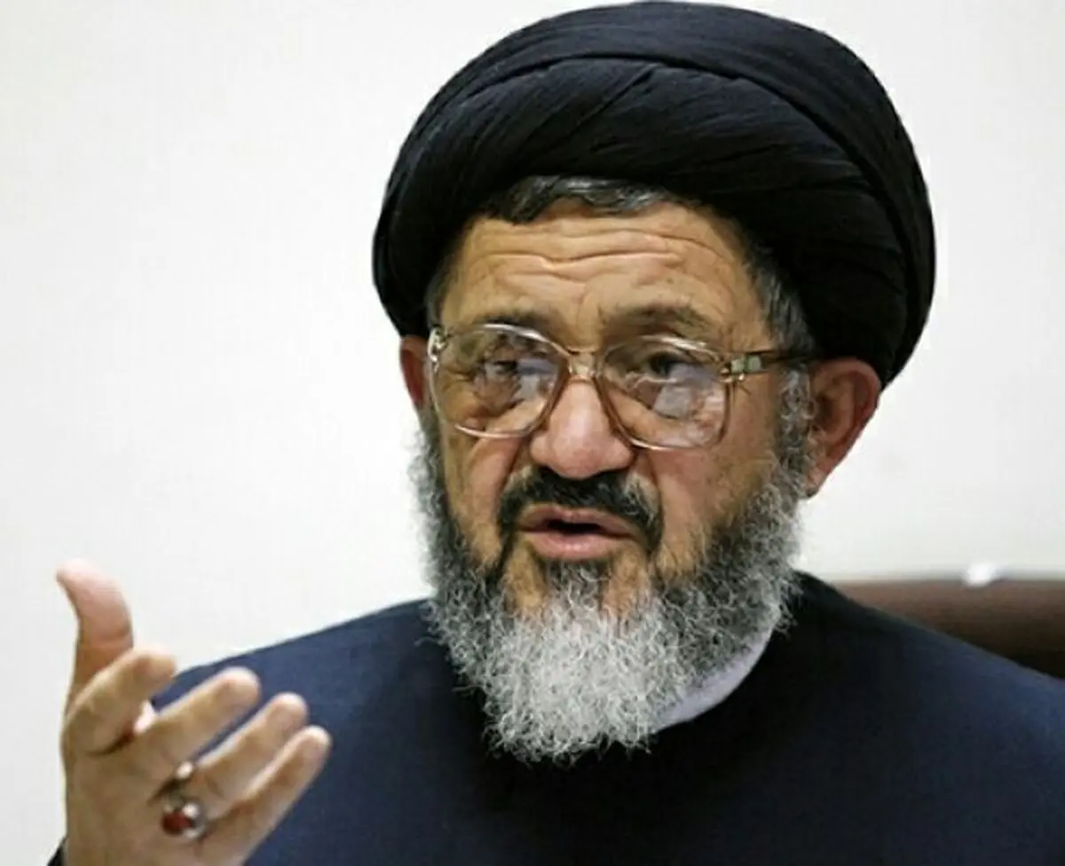 اکرمی: استدعا دارم بیت امام در نماز جمعه بیشتر حضور پیدا کنند
