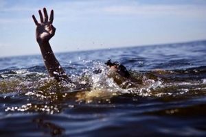 دانشجوي ١٩ ساله مشهدي در استخر غرق شد