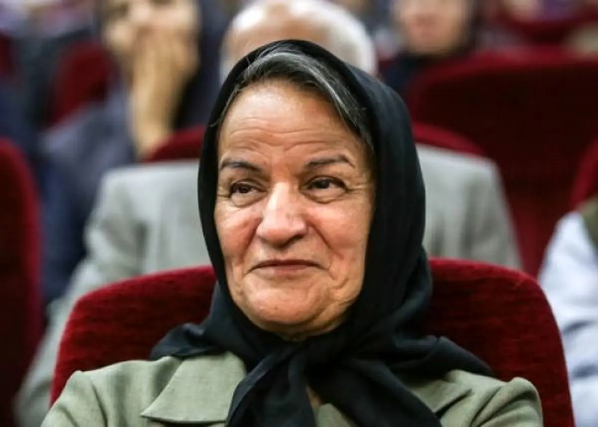 دلنوشته های یک شاگرد برای همای جامعه شناسی ایران