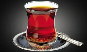 مضرات خوردن چای کهنه دم