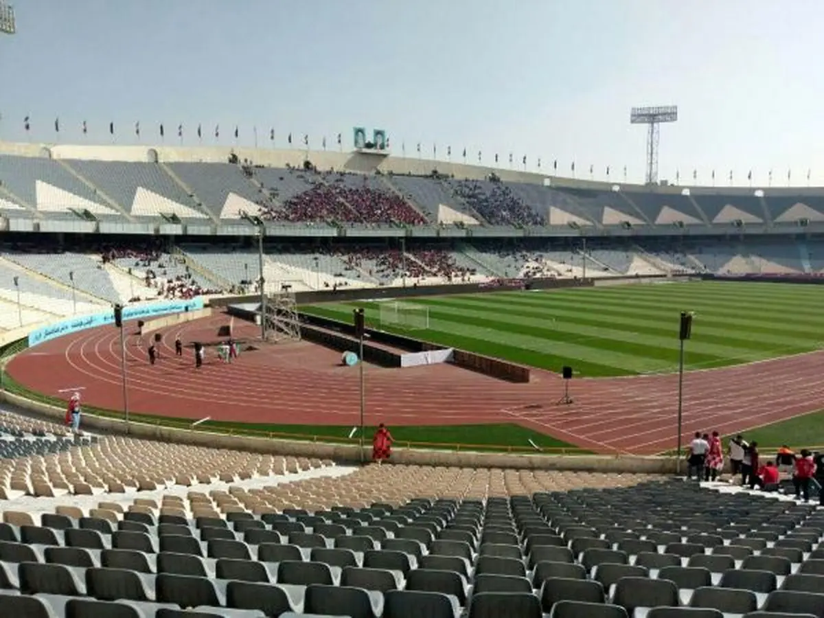 تصویری از استادیوم آزادی، 4 ساعت مانده به دربی