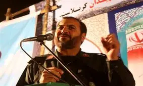 عده‌ای در داخل کشور آب به آسیاب دشمن می‌ریزند