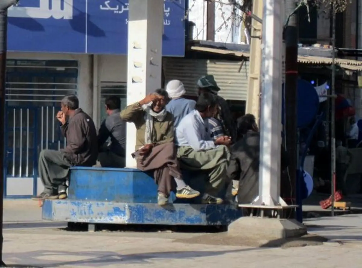 استفاده از نیروی کار غیربومی، عامل بیکاری در استانها