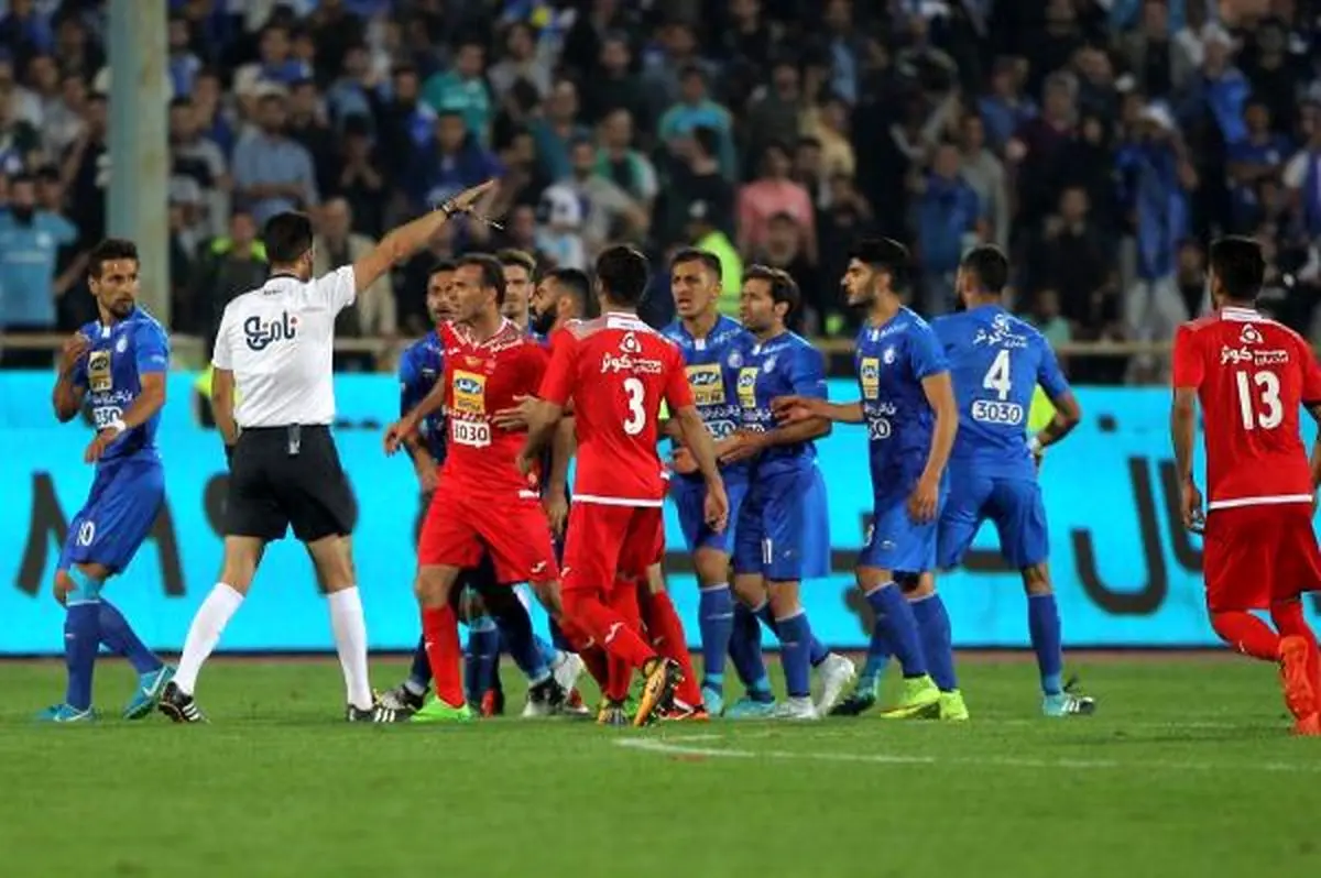 واکنش داور دربی به صحنه مشکوک به اخراج هافبک پرسپولیس
