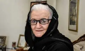 ملکه رنجبر قادر به راه رفتن نیست