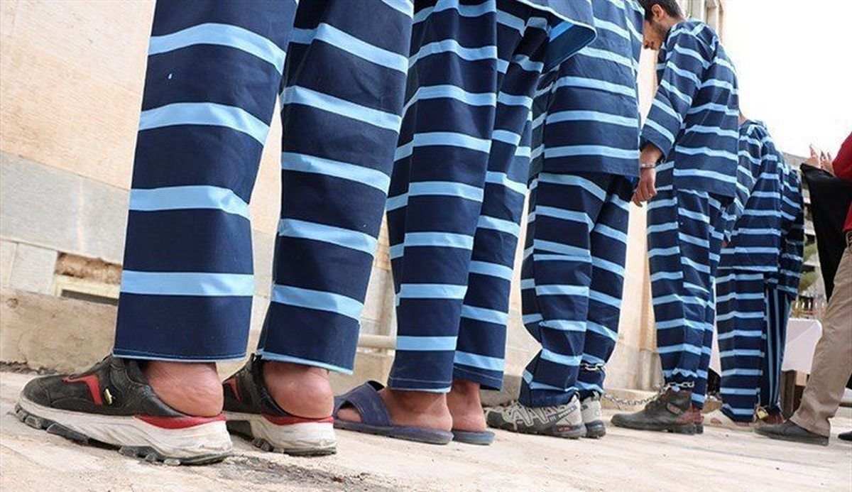 ۲۱ تروریست و عناصر معاند طی ماههای گذشته در اصفهان دستگیر شدند/ کشف ۵۵ بمب دستساز