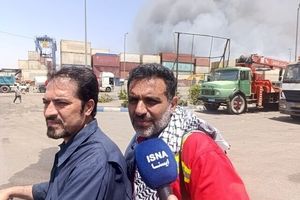 دمای انفجار اسکله ۱۴۰۰ درجه بود/ آب روی کانتینرها بخار می شد