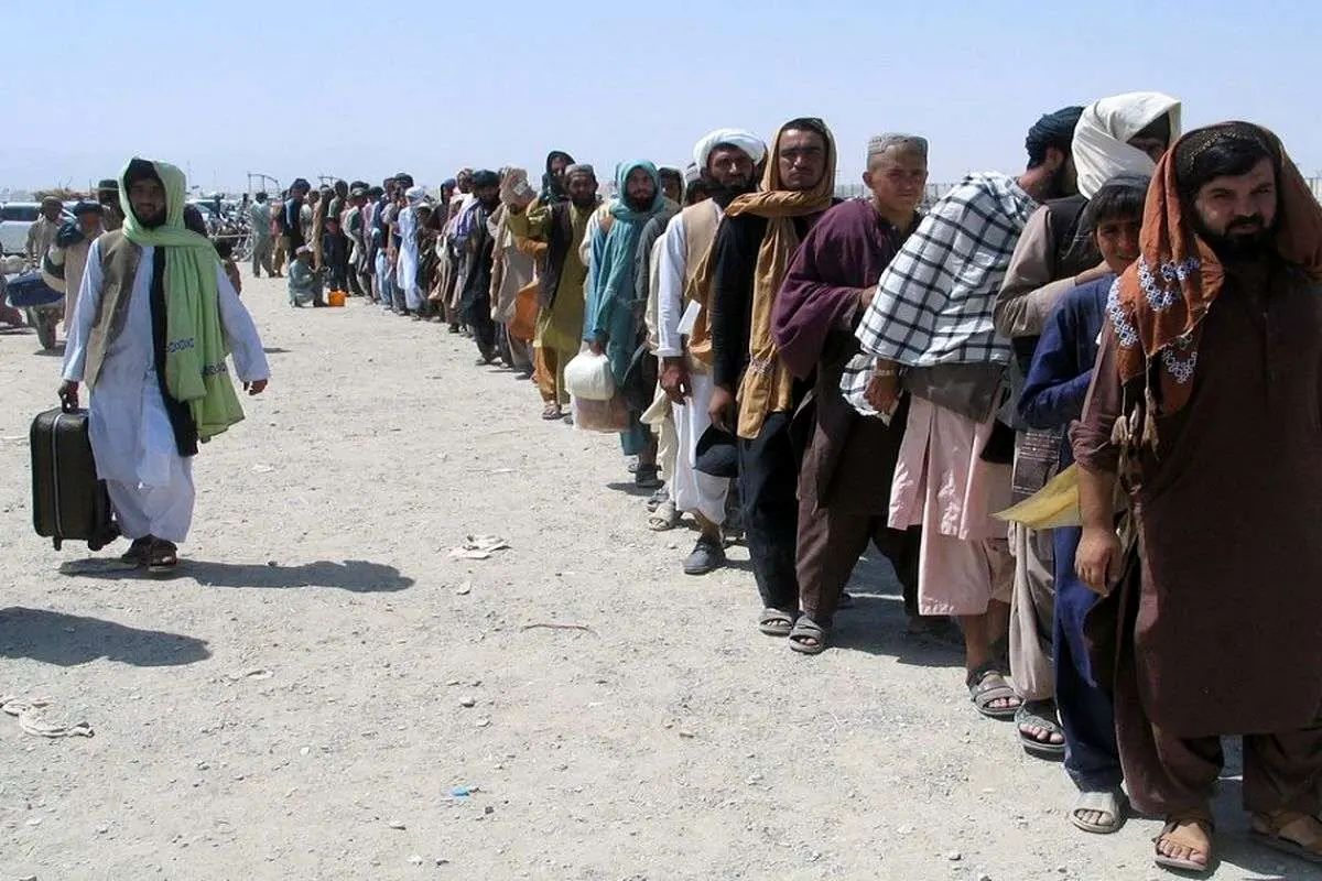 اتباع قانونی افغان همچنان میتوانند در کشور حضور داشته باشند؟