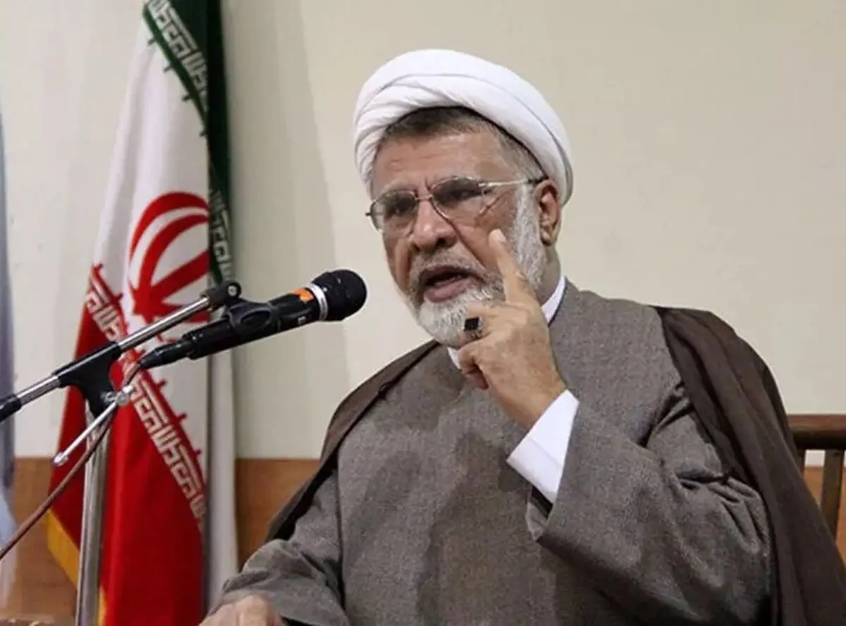 جنس تفکر جبهه پایداری شبیه سلفی‌ها ست/  طلبه‌هایی که وارد نظام آموزشی می‌کنند هم از این جنس هستند 