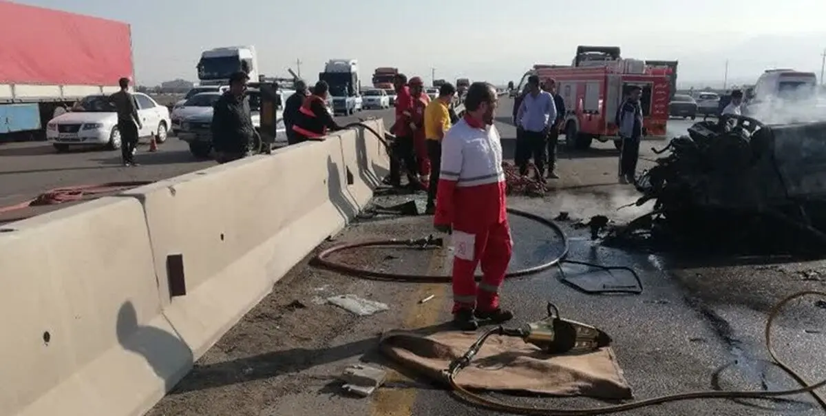 عارضه قلبی راننده، علت حادثه مرگبار اتوبان کاشان-قم

