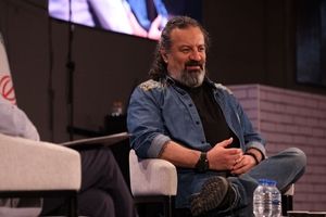 ابراز نگرانی مهراب قاسم خانی برای پژمان جمشیدی