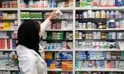 آخرین وضعیت بازار دارویی زیر ذره‌بین پیگیری؛ تلاش برای مدیریت کمبودها و مهار نوسان قیمت‌ها/ ویدئو