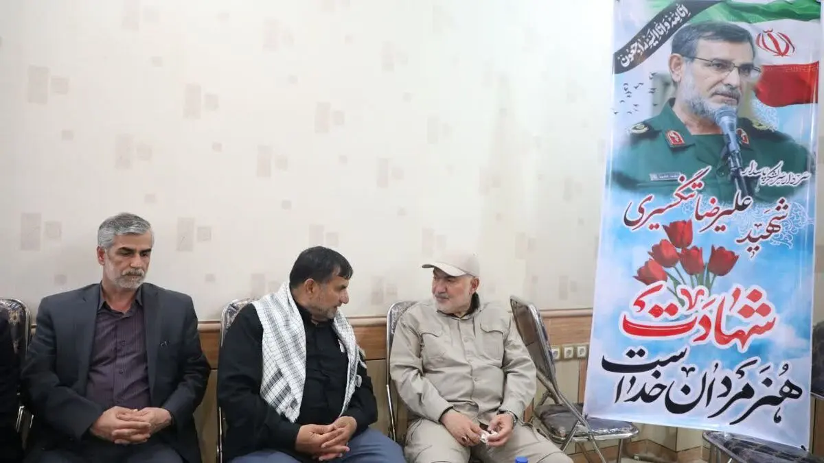 استاندار خوزستان: شهید تنگسیری الگوی کامل فرماندهی مردمی و دفاع از تمامیت ارضی ایران اسلامی بود

