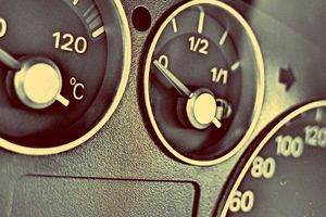 ۱۳ تاکتیک رانندگی برای صرفه جویی در مصرف سوخت