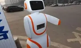نخستین پلیس روباتیک جهان