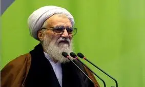 همراهی اروپا با آمریکا نشانه خیانت است/مسئولان هوشیار باشند