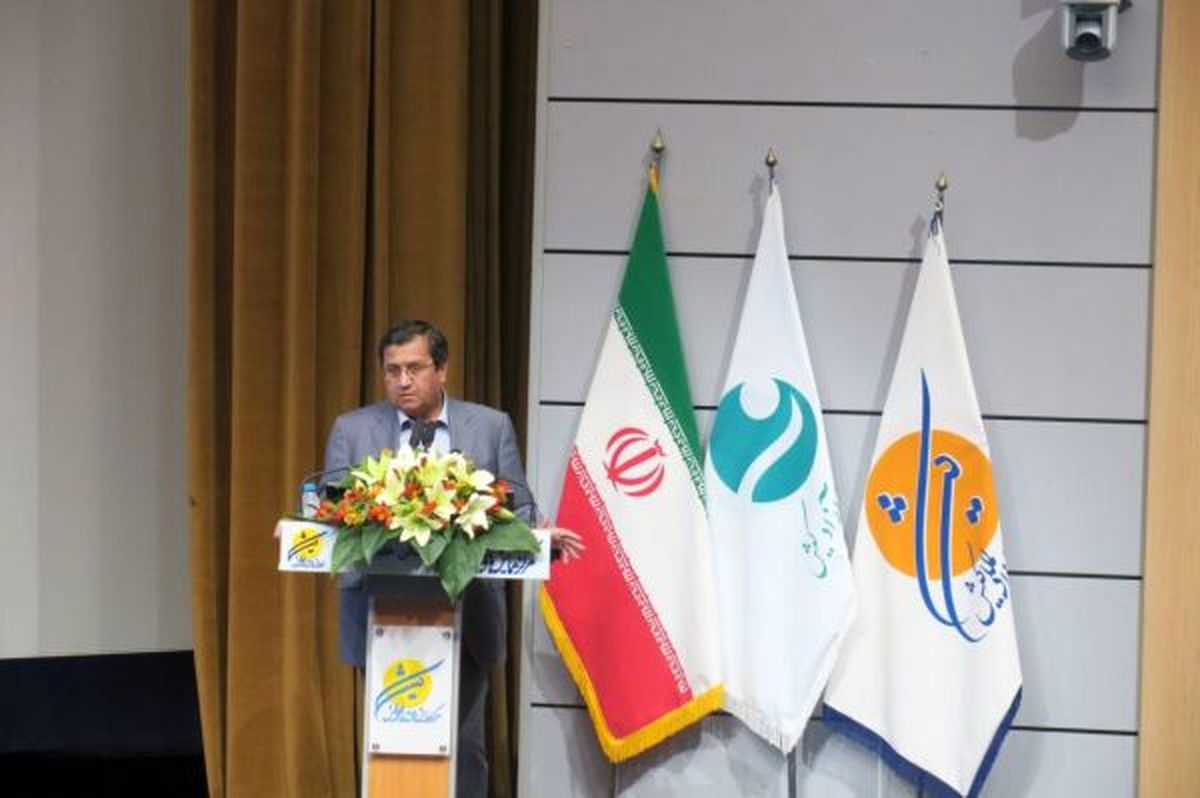 صنعت بیمه؛ صنعتی بکر برای سرمایهگذاری خارجی / همتی: دو شرکت بیمه آلمانی و ایتالیایی به ایران آمدند
